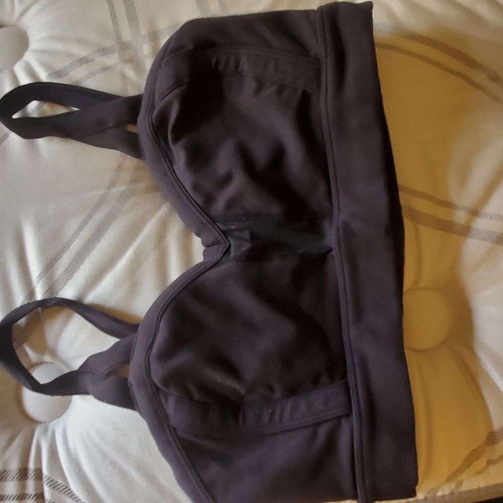 Sports bra